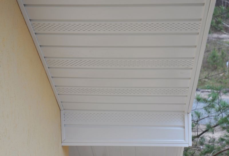 Eaves Installation in Kansas City, KS